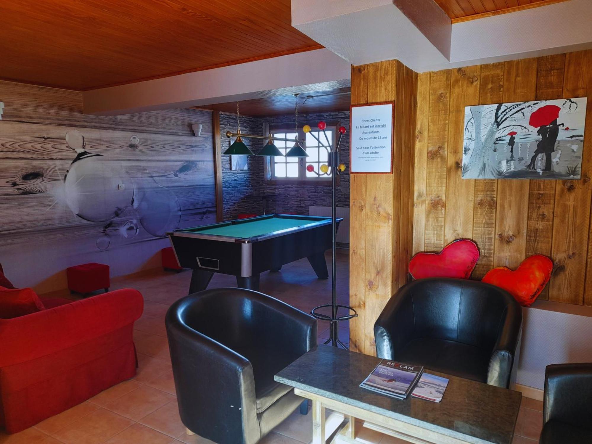 Le Catalan - Hotel Et Appartements Mont-Louis Buitenkant foto