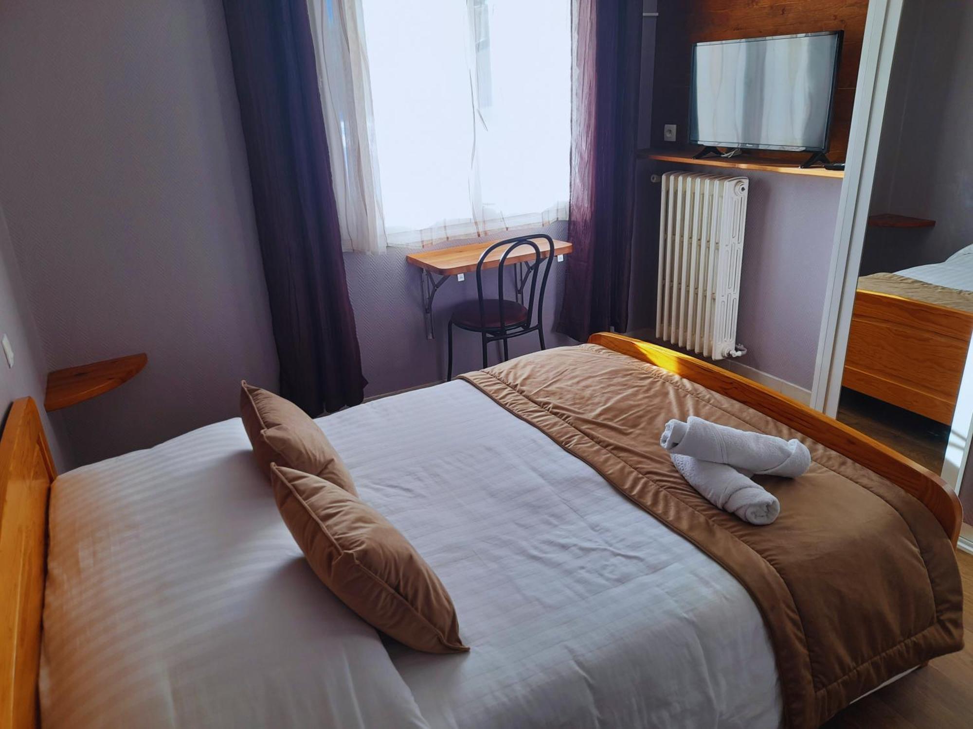 Le Catalan - Hotel Et Appartements Mont-Louis Buitenkant foto