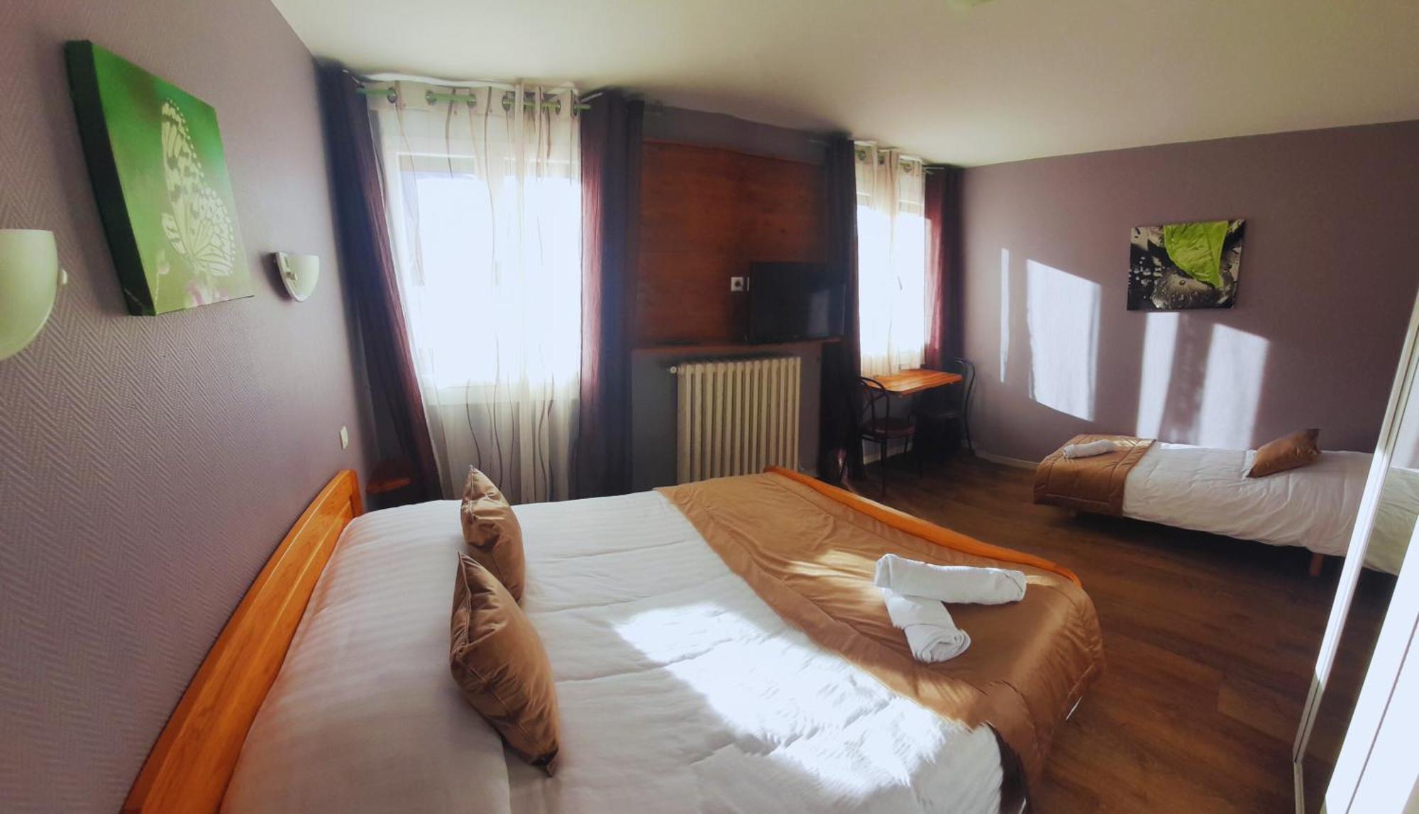 Le Catalan - Hotel Et Appartements Mont-Louis Buitenkant foto