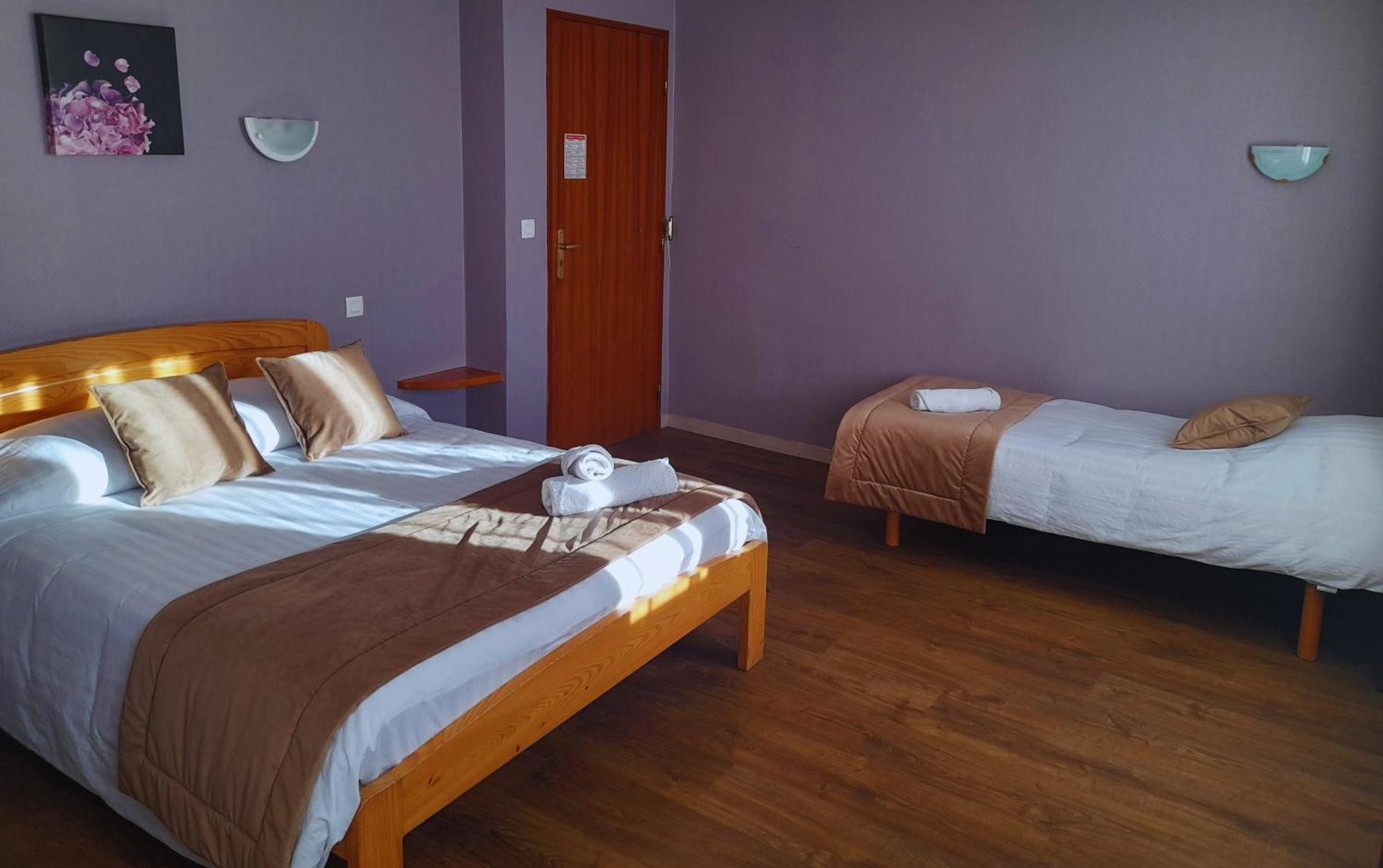 Le Catalan - Hotel Et Appartements Mont-Louis Buitenkant foto