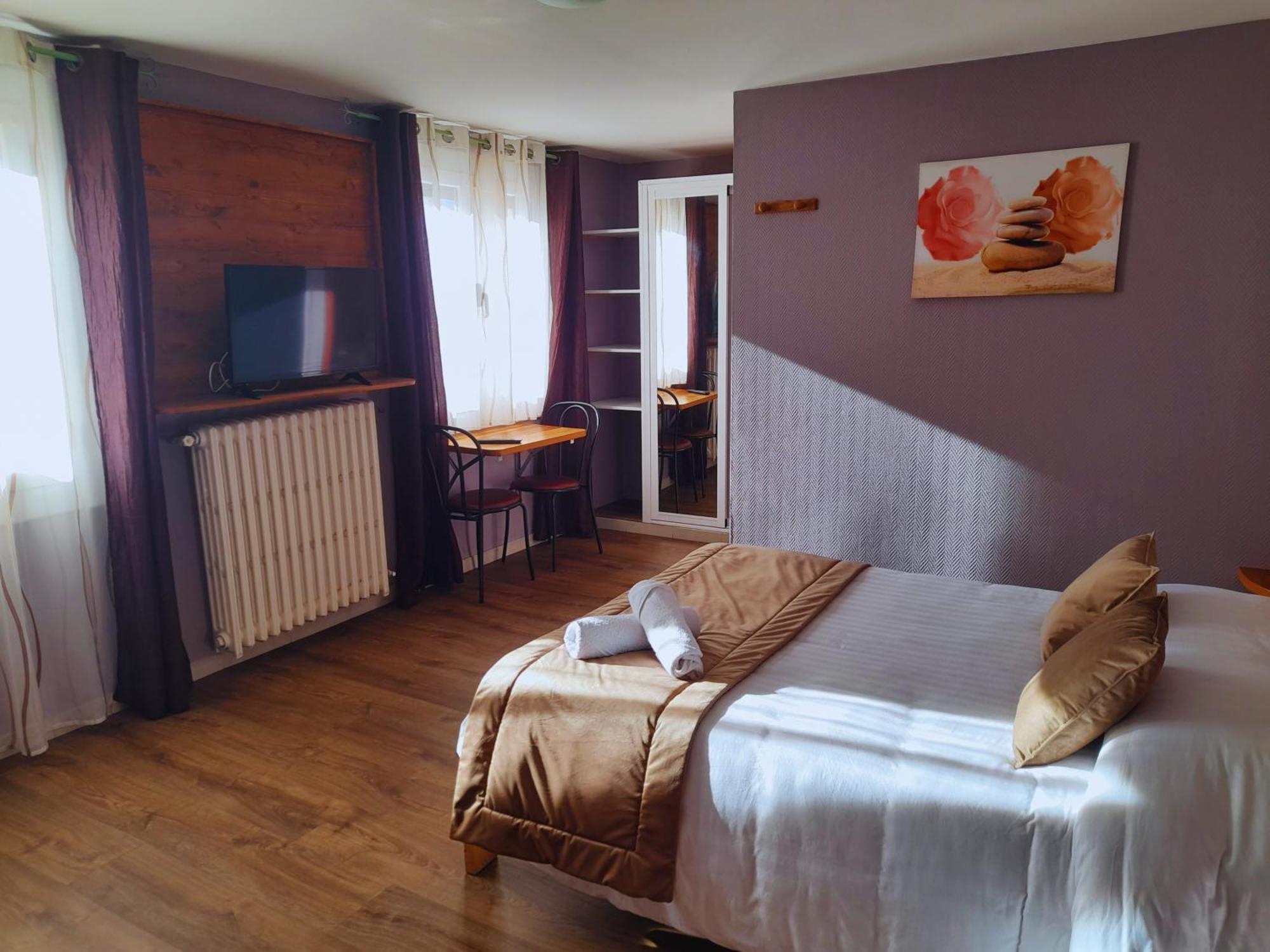 Le Catalan - Hotel Et Appartements Mont-Louis Buitenkant foto