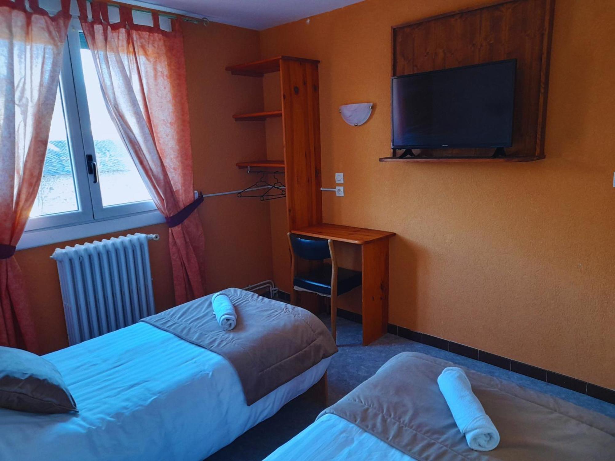 Le Catalan - Hotel Et Appartements Mont-Louis Buitenkant foto